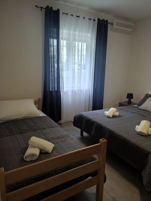 Apartment Dora-100M From The Central Beach Makarska Ngoại thất bức ảnh